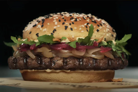 «Сделано не Гордоном»: Burger King UK представил бургер с вагю «Сделано не Гордоном»: Burger King UK представил бургер с вагю