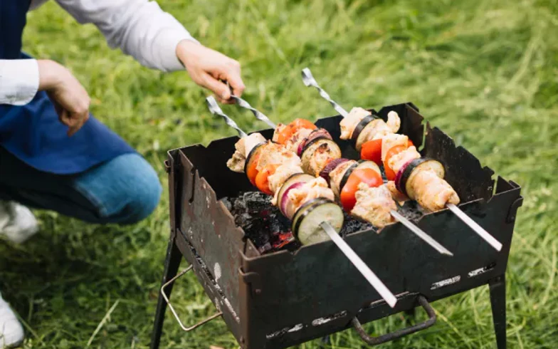 Спрос на продукцию для шашлыка резко увеличился перед майскими праздниками — исследование